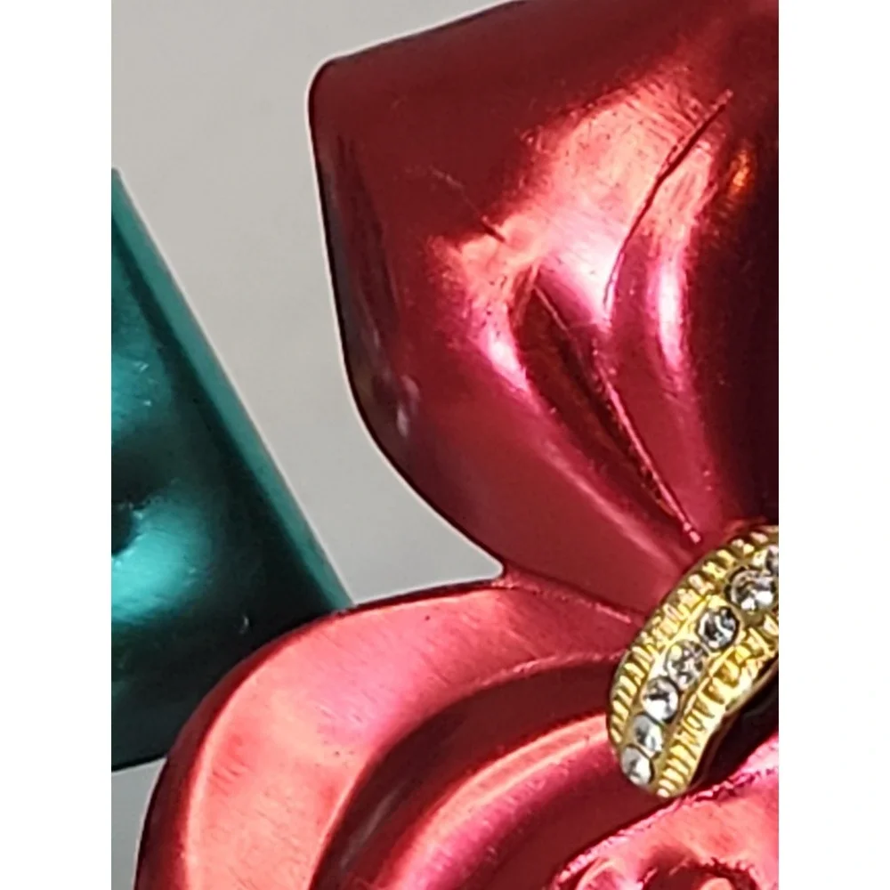 Vintage Metallic Metal Bow Napkin Rings Red Teal Mid Century Retro Set of 4